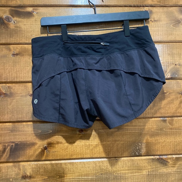 Lululemon Black Speed Up Short *2.5" - Picture 3 of 5